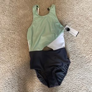 Five Dancewear PA elevate Leo